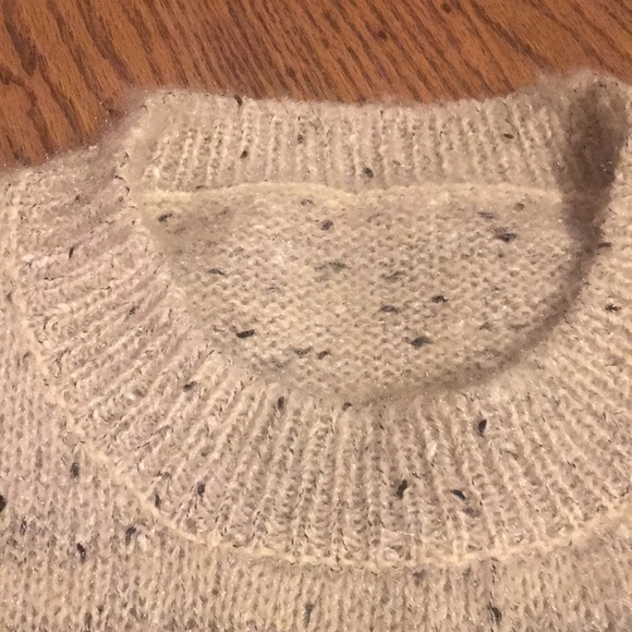 white mohair sweater with balck/grey dots - Picture 3 of 4